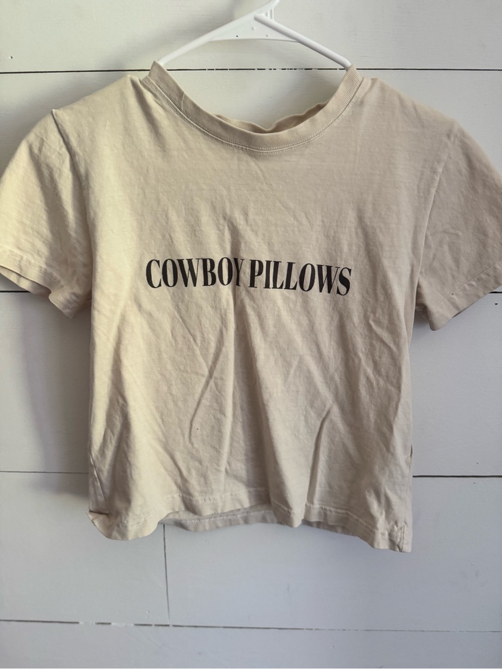Cowboy Pillows Graphic Crop Tee - Cream